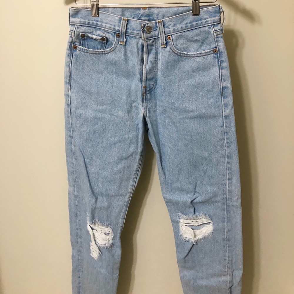 LEVIS Straight Leg Bleach Jeans